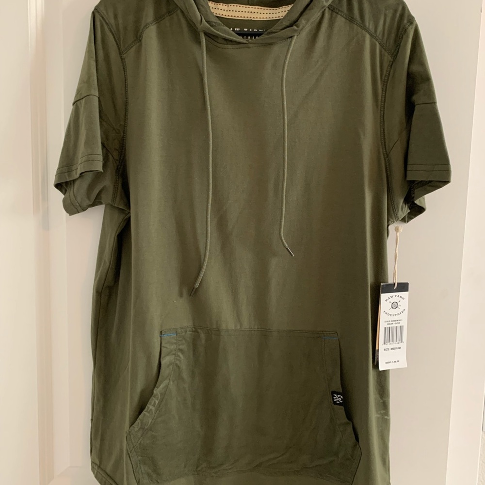 NWT Raw Yarn Industries green hoodie tee size M